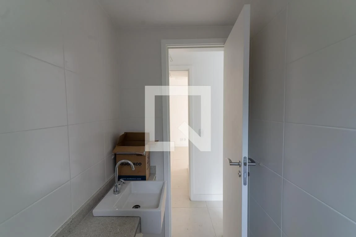 Apartamento com 2 quartos e varanda — photo 23