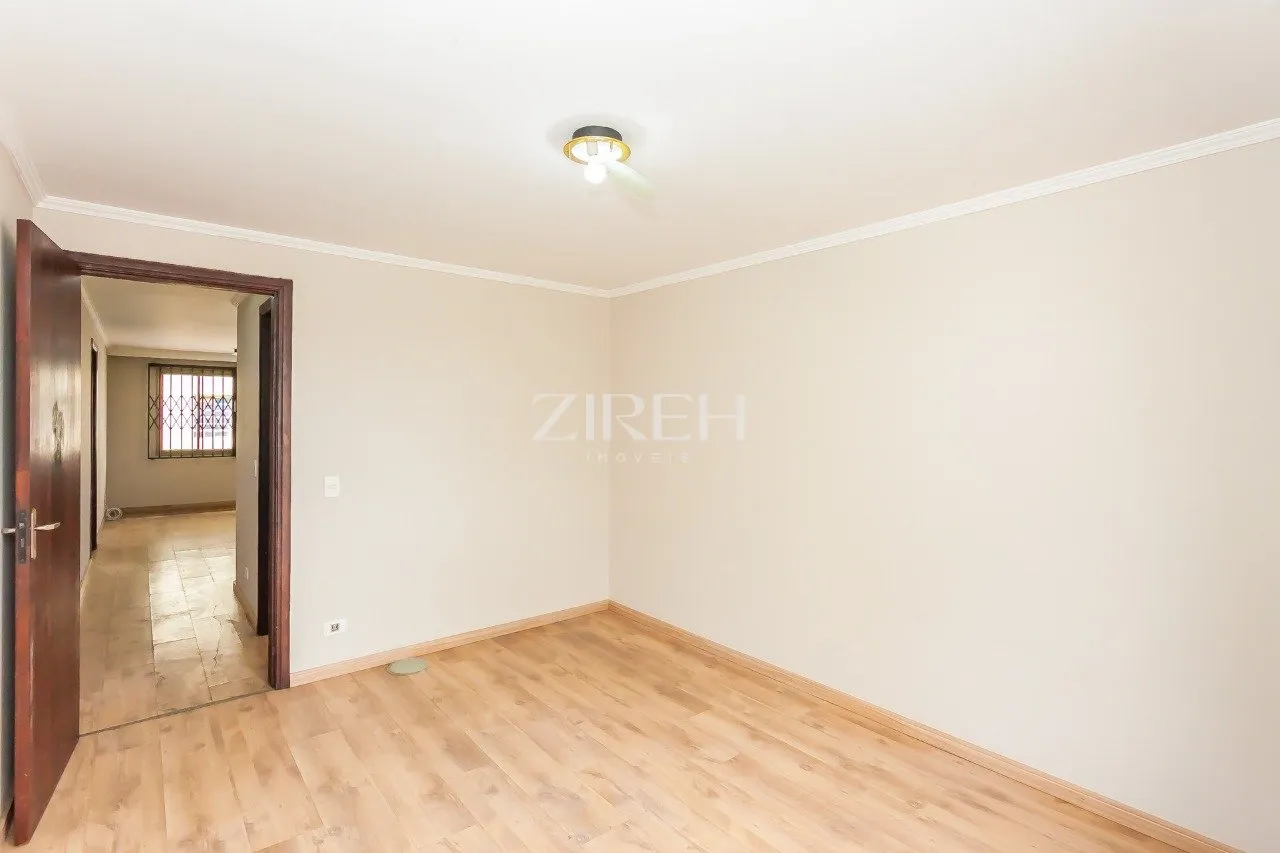 House, 145 m², with wood or laminate floors — photo 5
