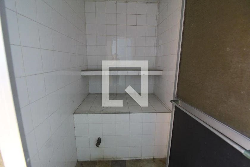 265 m² house with a home office and a bathtub — photo 6