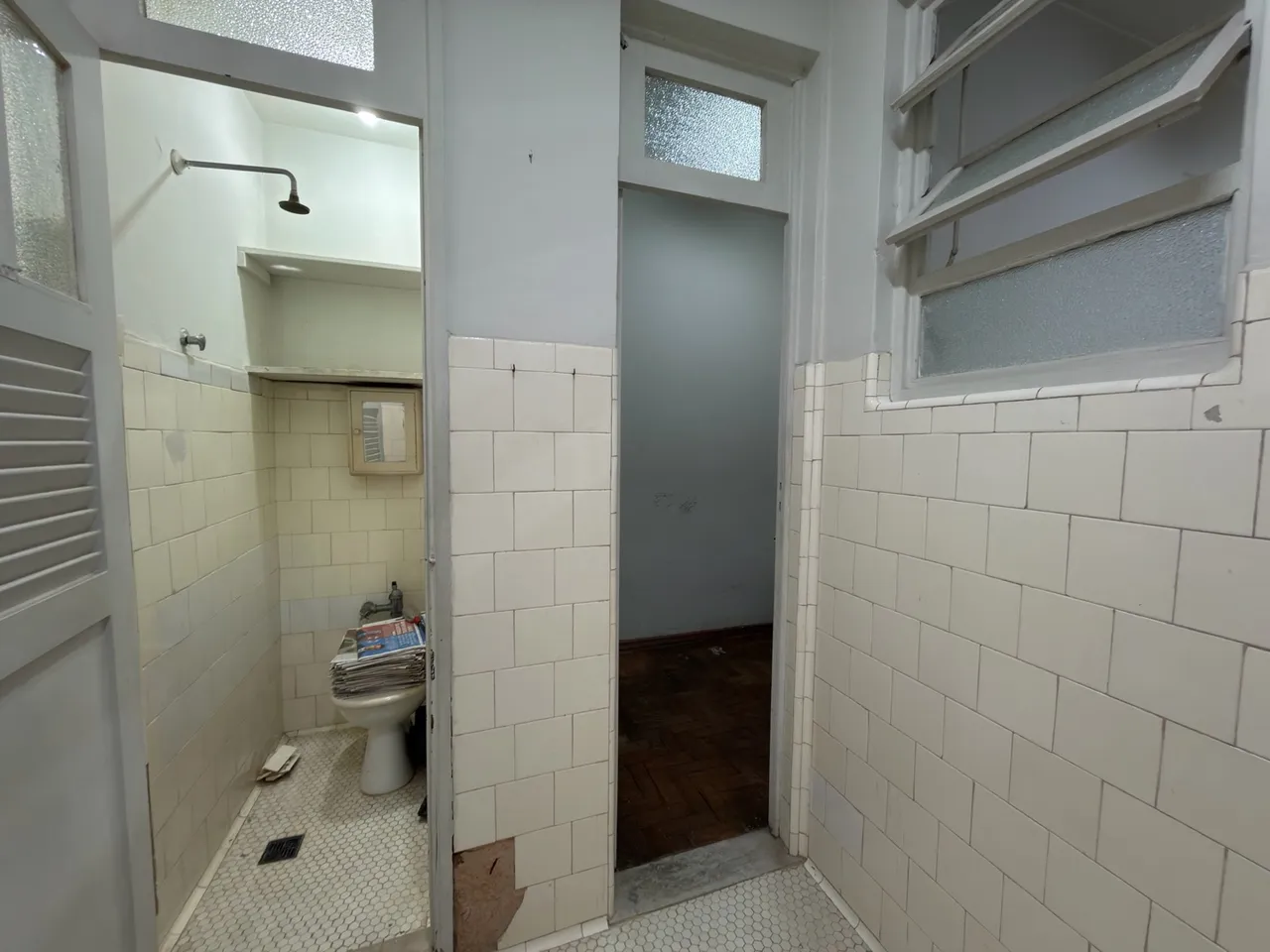 Apartment, 81 m², with wood or laminate floors — photo 17