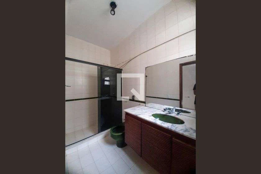 House with 6 bedrooms and 9 bathrooms, 911 m² and 3 parking — photo 17