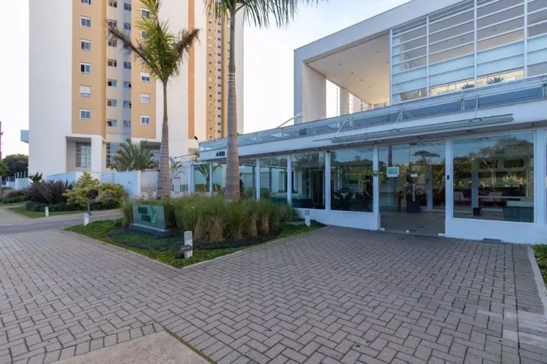 Apartamento de 2 dormitorios con balcón cerrado en vidrio — photo 30