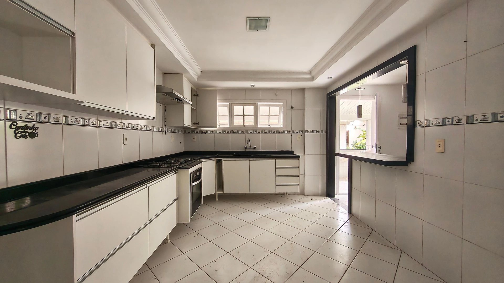 3-bedroom house with a walk-in closet in Rio de Janeiro — photo 23