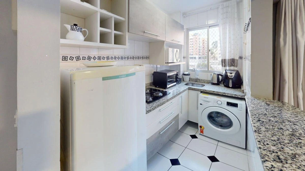 Home office in a 2-bedroom apartment, 35 m² — photo 25