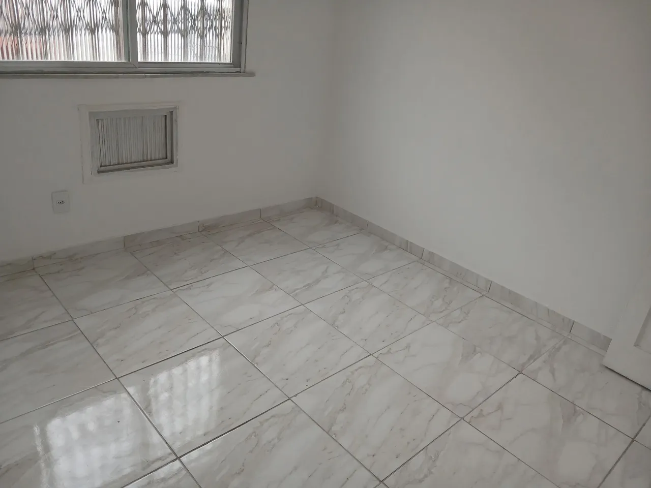 Квартира з 1 спальнею і 1 ванною та 1 паркомісцем — photo 6