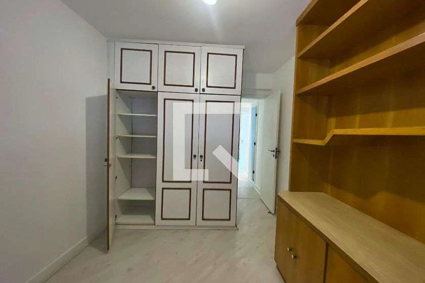 2-bedroom apartment with 103 m² and a balcony — photo 4