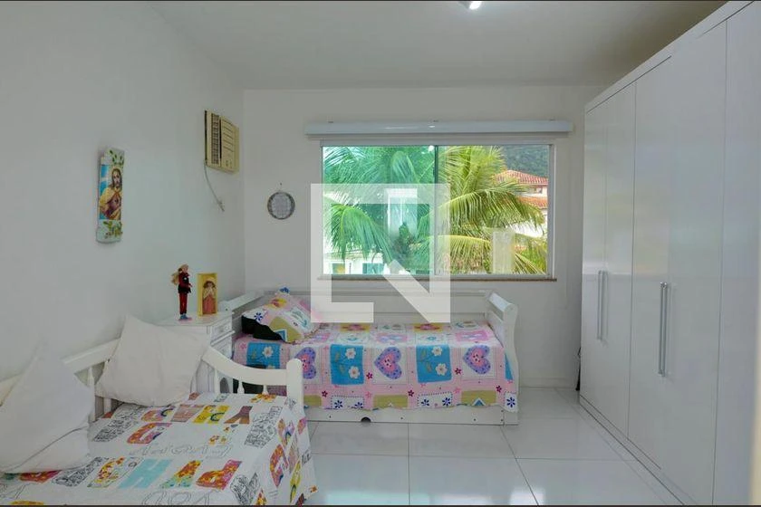380 m² house with 4 bedrooms and air conditioning — photo 4