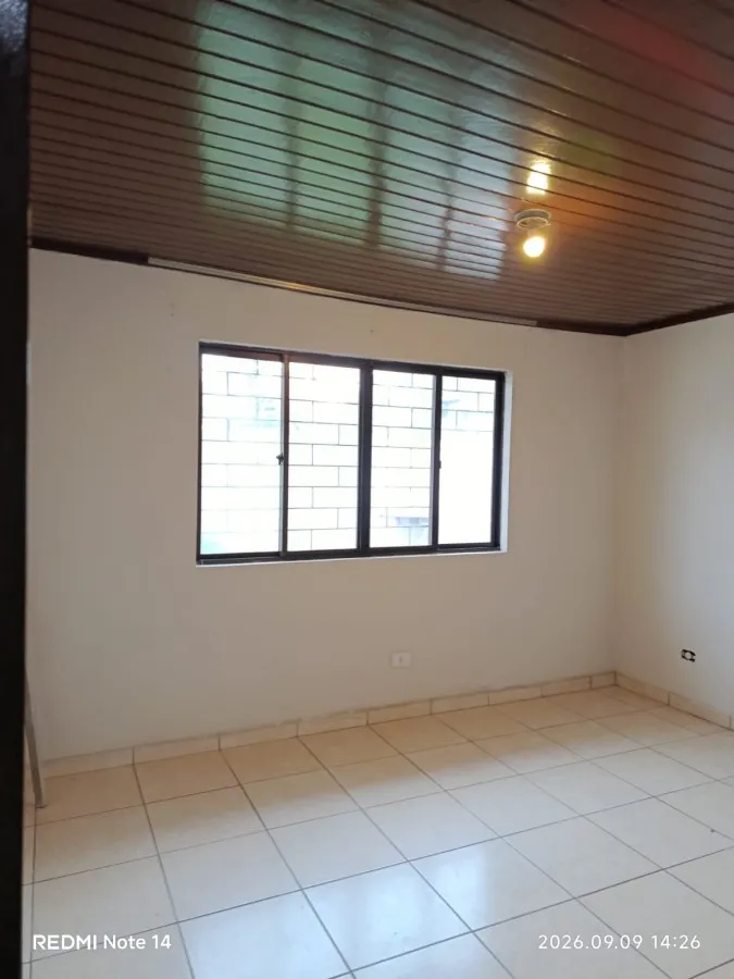 Rental house with 3 bedrooms and 1 en-suite
