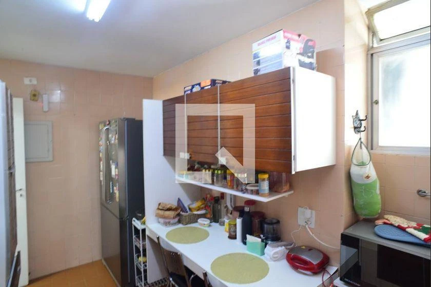 Furnished 350 m² apartment with 3 bedrooms and 2 parking — photo 10