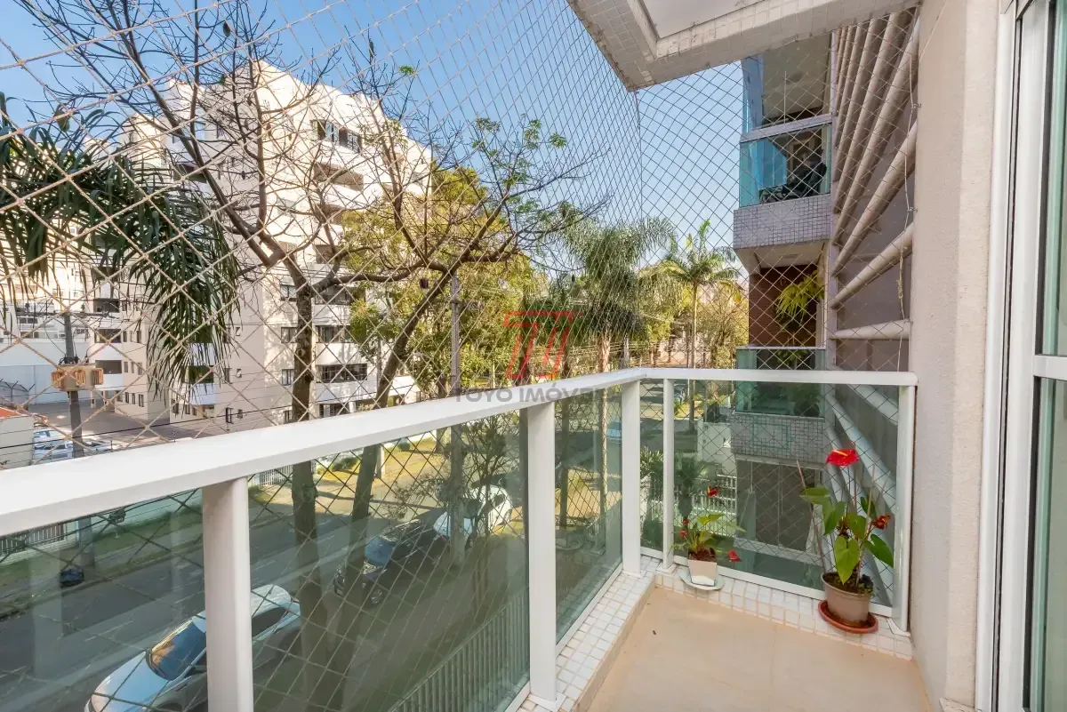 3-bedroom apartment with 197 m², 2 parking spots and balcony — photo 25