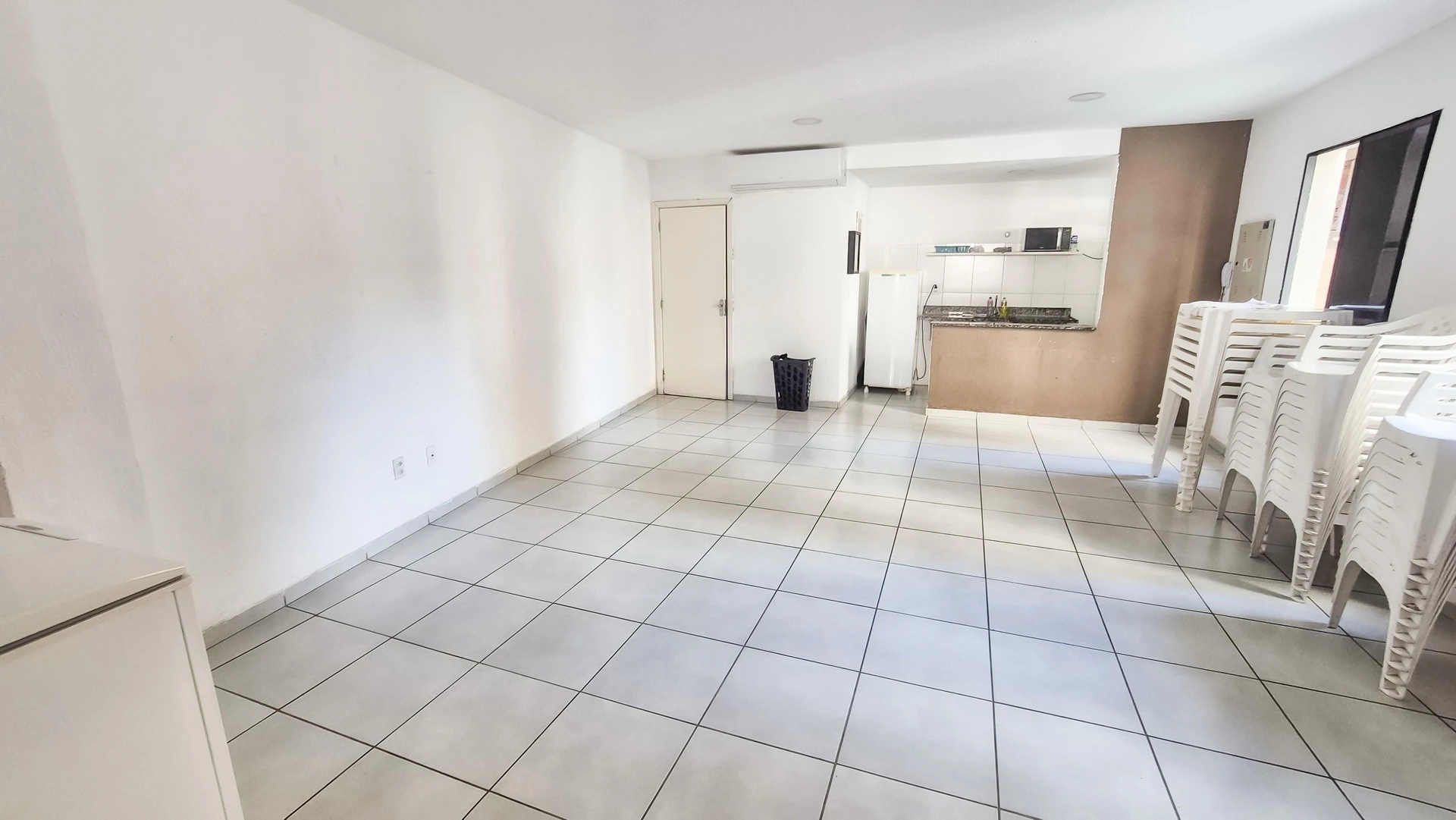 2-bedroom apartment with 1 bathroom and 1 parking spot — photo 13