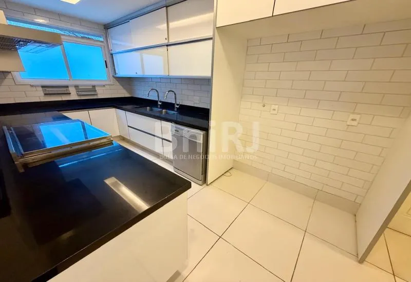 Apartment with 5 bedrooms and open gas kitchen — photo 45
