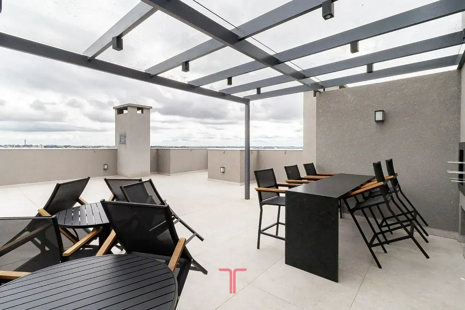 Furnished 1-bedroom apartment with 34 m² and balcony — photo 43