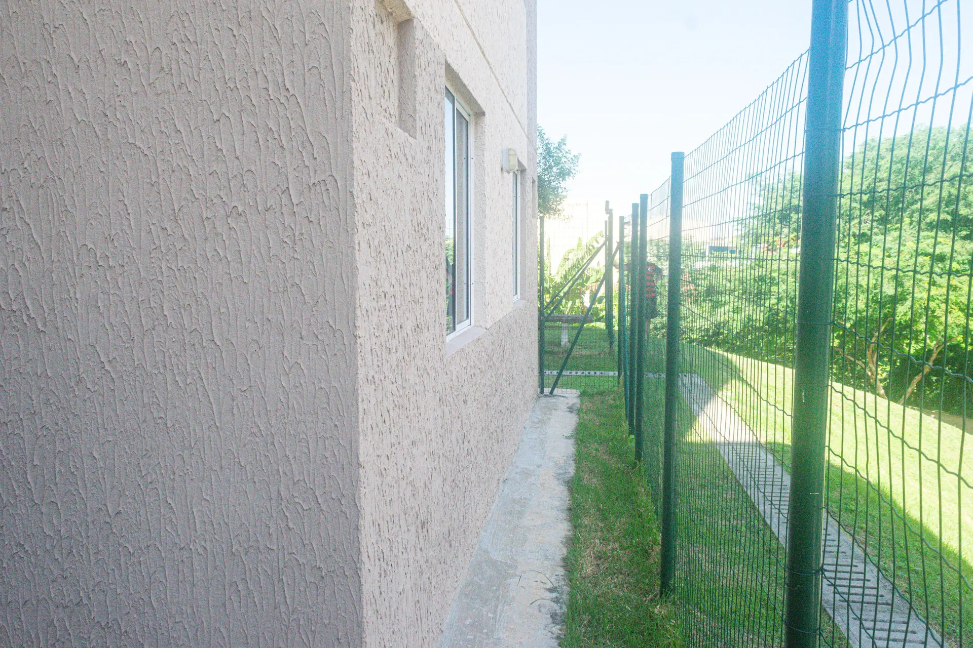 Apartment with 2 bedrooms and a private garden — photo 11