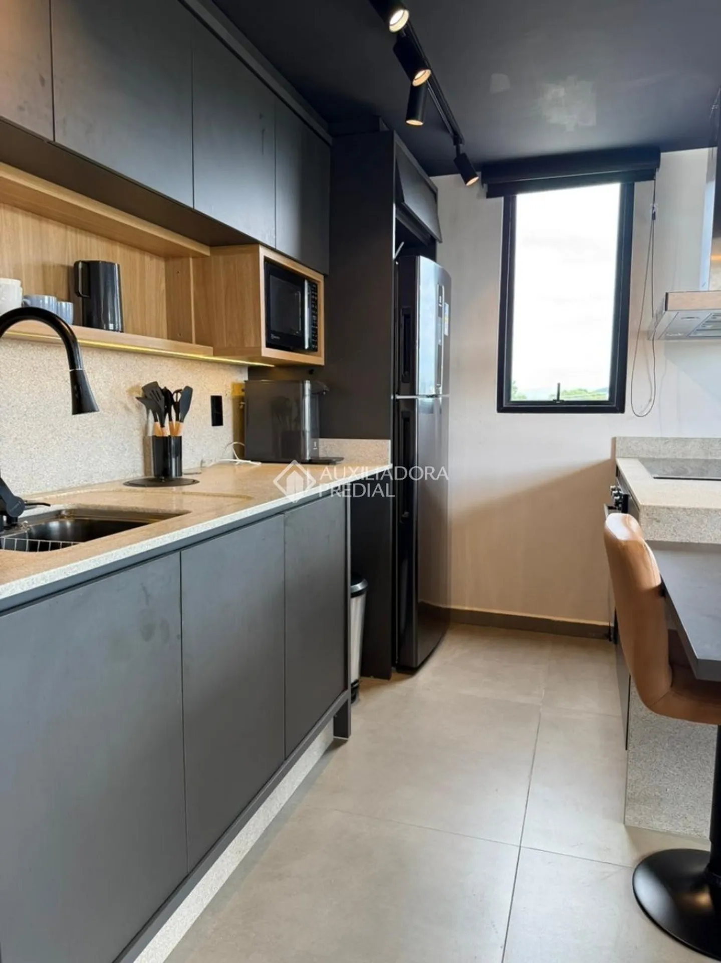 Apartamento amueblado de 1 dormitorio con baño en suite — photo 16