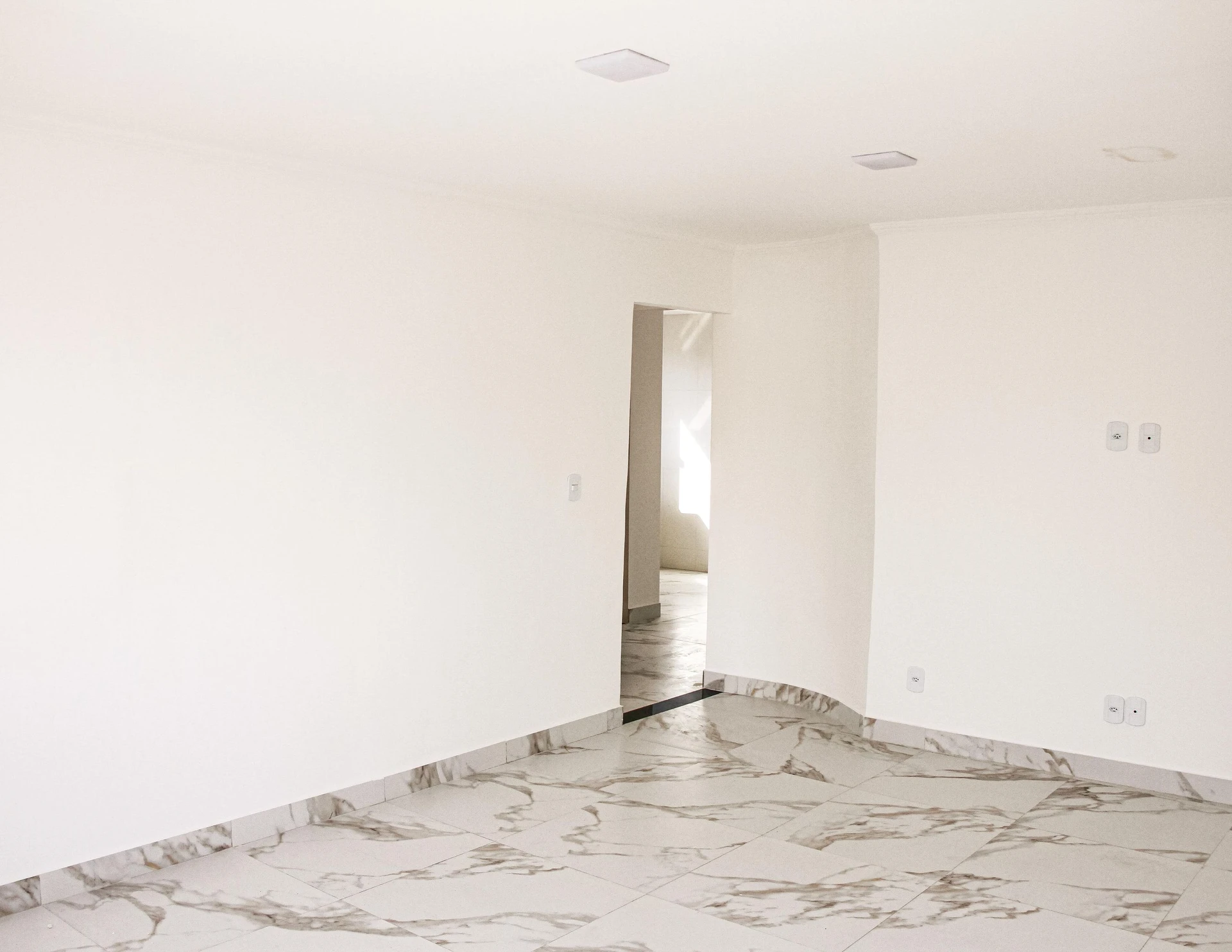 House with no parking, 2 bedrooms and 1 bathroom — photo 12