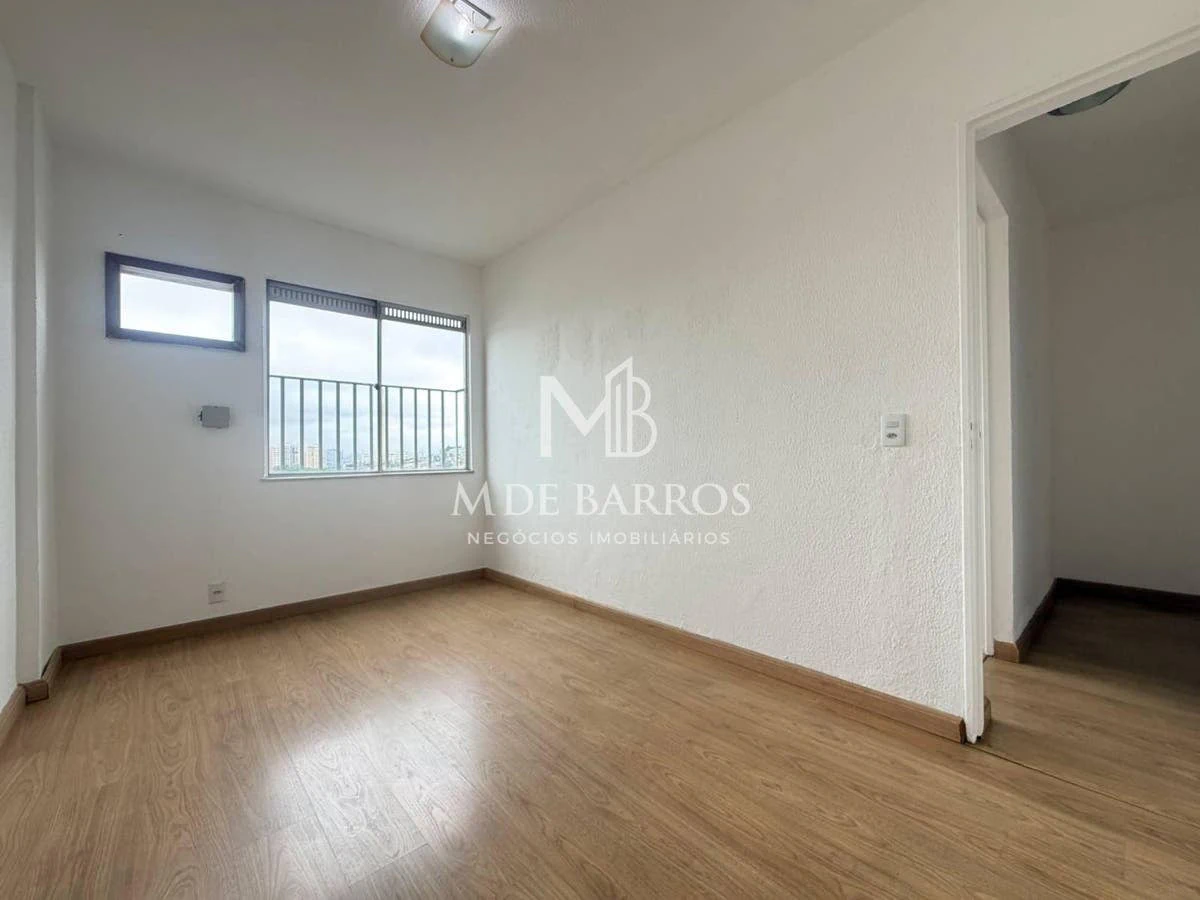 Apartment, 53 m², with wood or laminate floors — photo 10