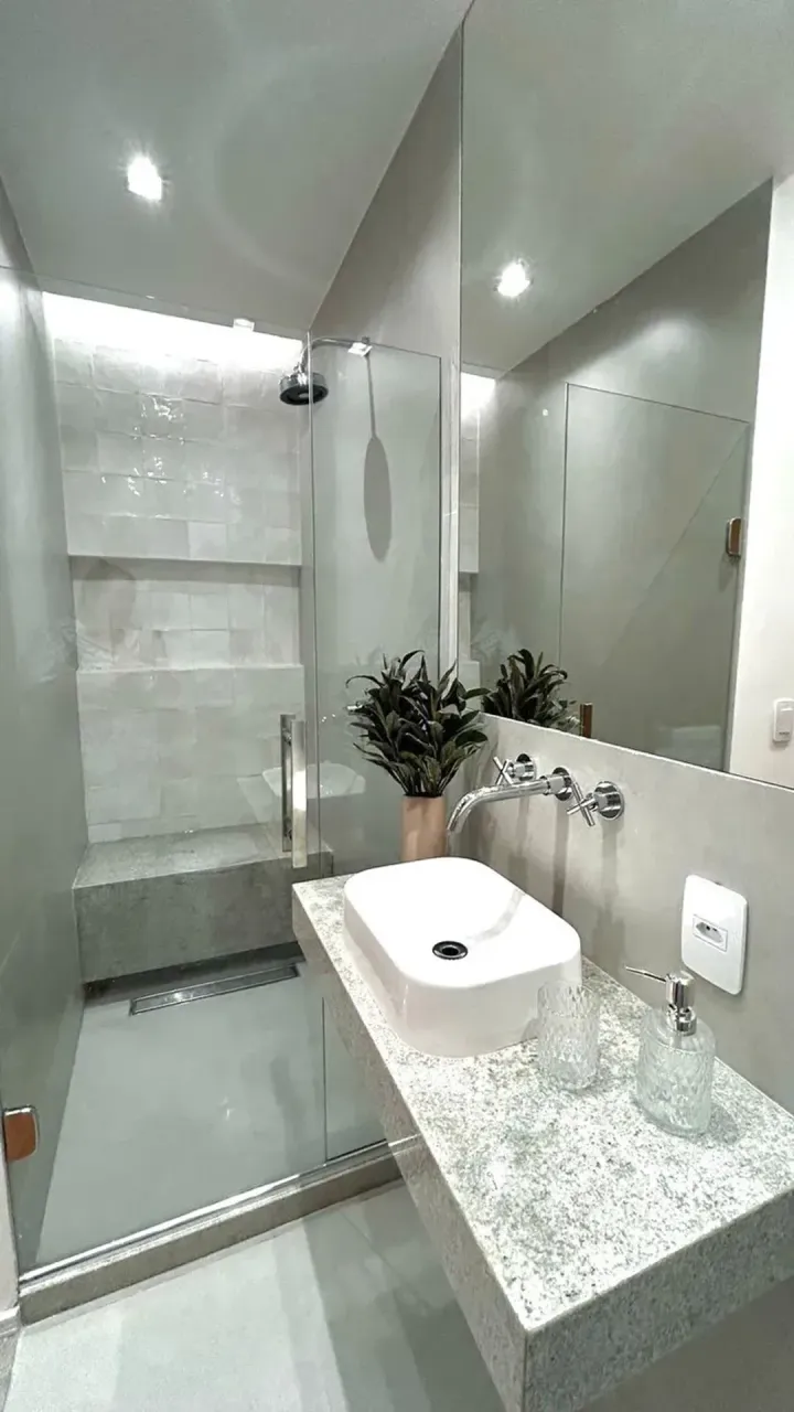 Furnished apartment with 2 bedrooms and open-plan kitchen — photo 8