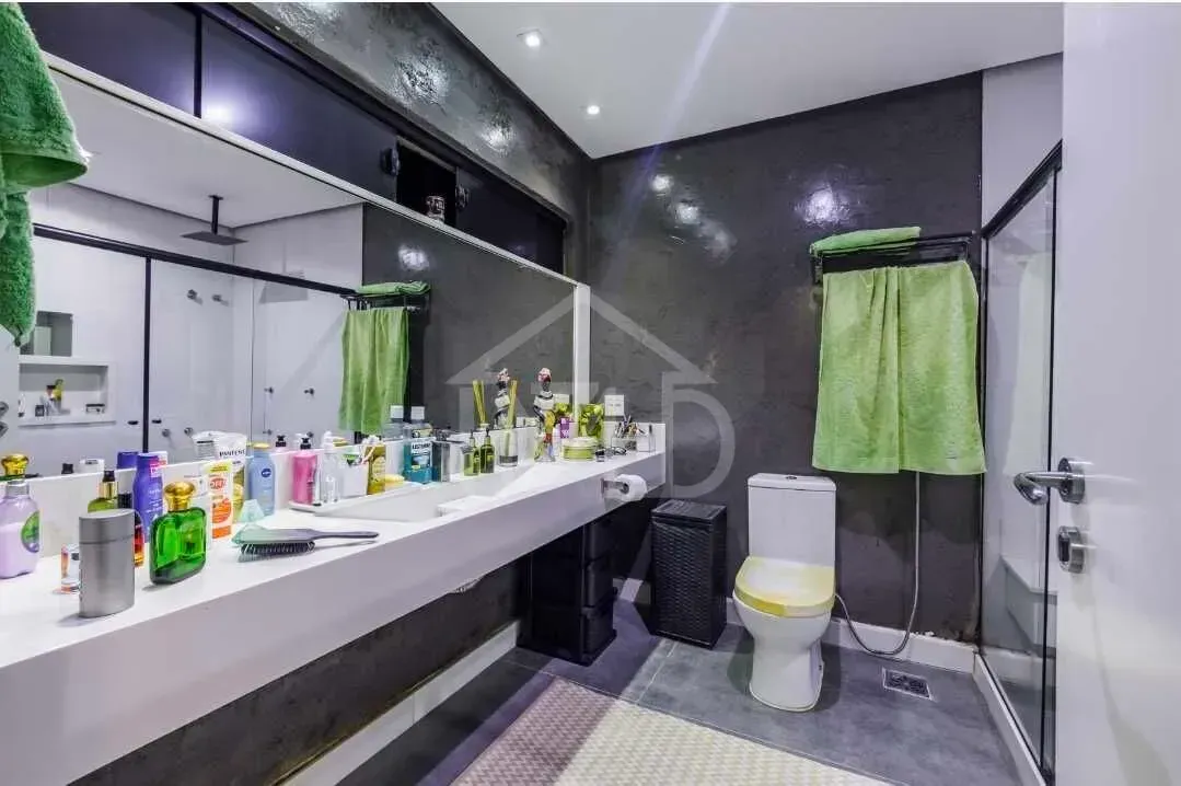 Furnished house with 4 bedrooms and 5 bathrooms — photo 35