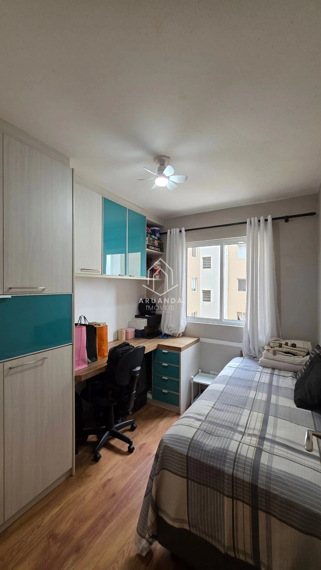 Apartamento mobiliado com espaço de home office e 2 quartos — photo 9