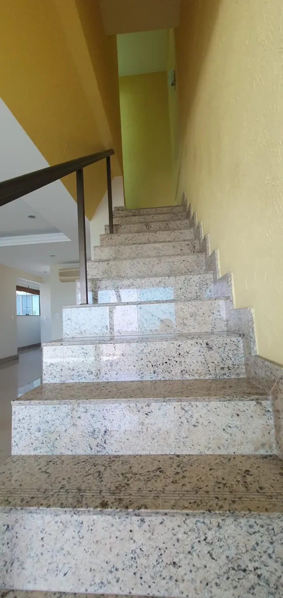 Duplex penthouse with 381 m² and a built-in grill balcony — photo 18