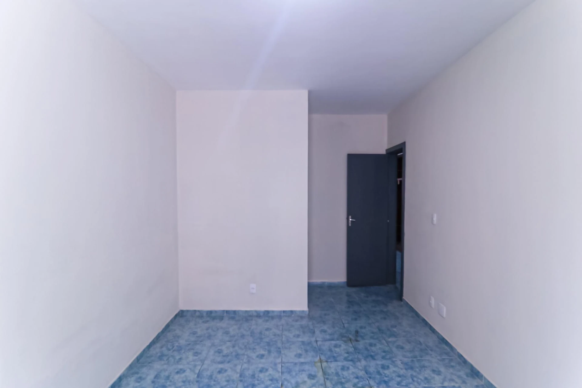 Квартира 131 м² с грилем на балконе и видом на горы — photo 37