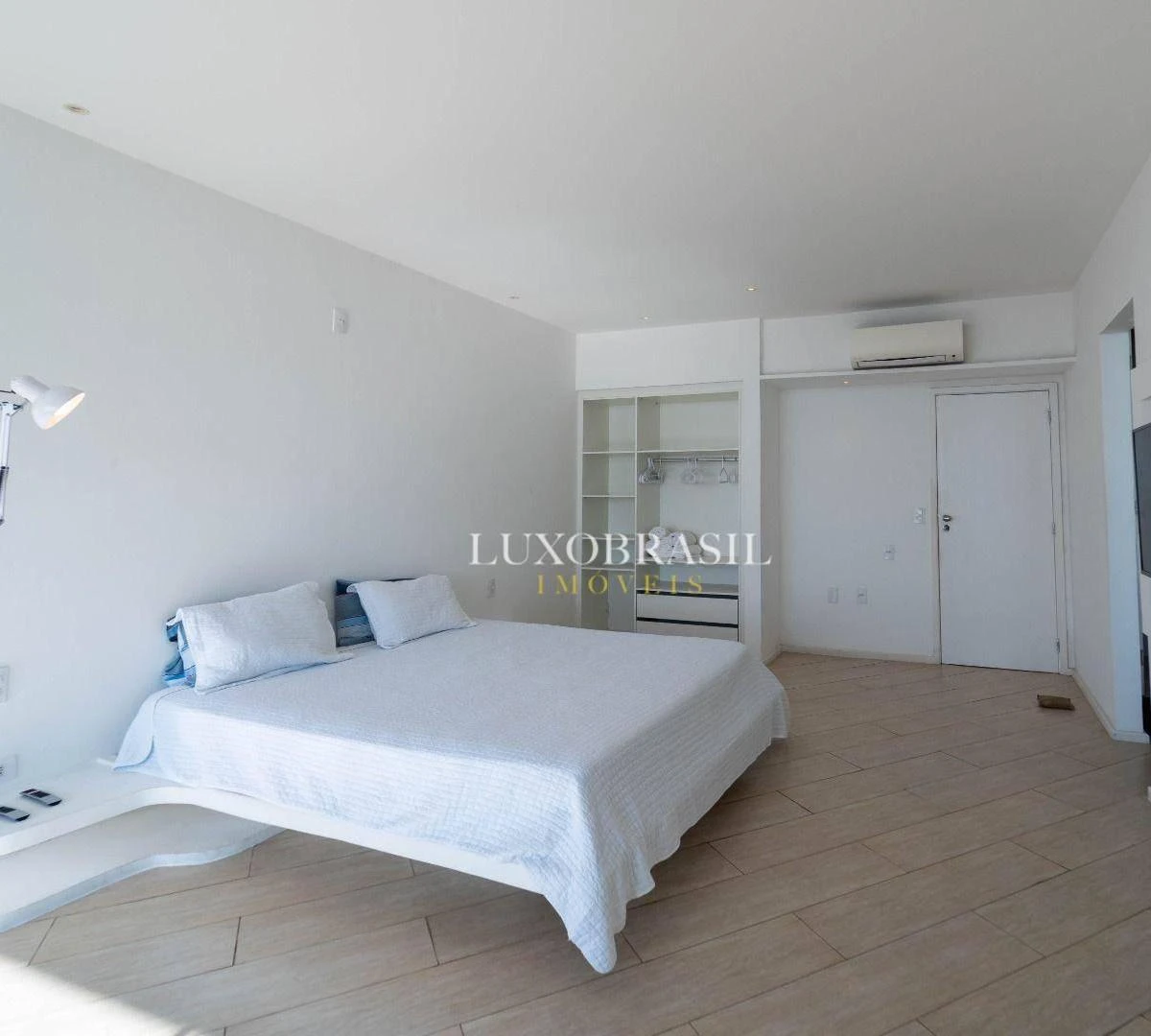 Будинок із 6 люксами та 9 ванними 750 м² — photo 5