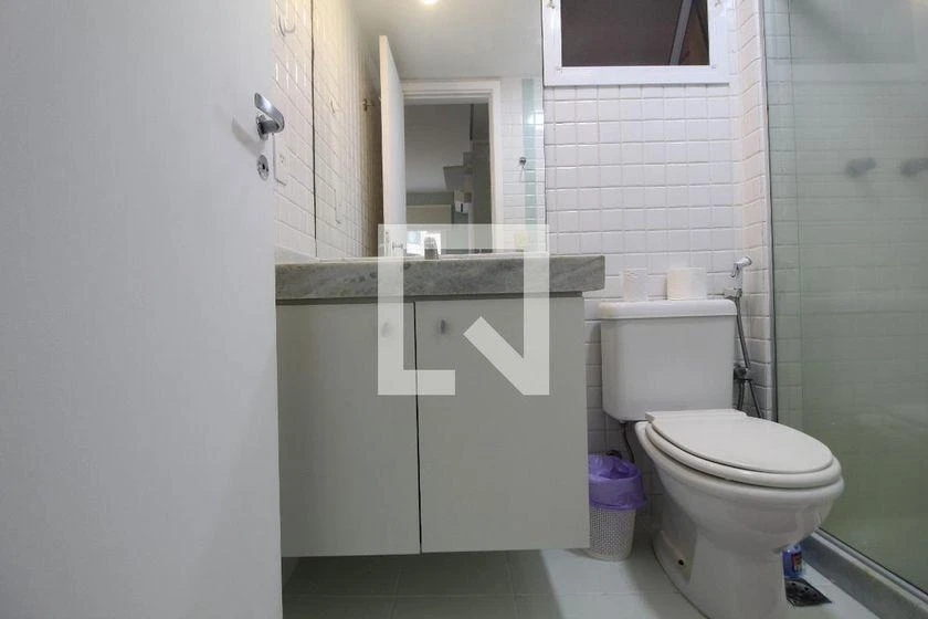 98 m² furnished apartment with 3 bedrooms and parking — photo 47