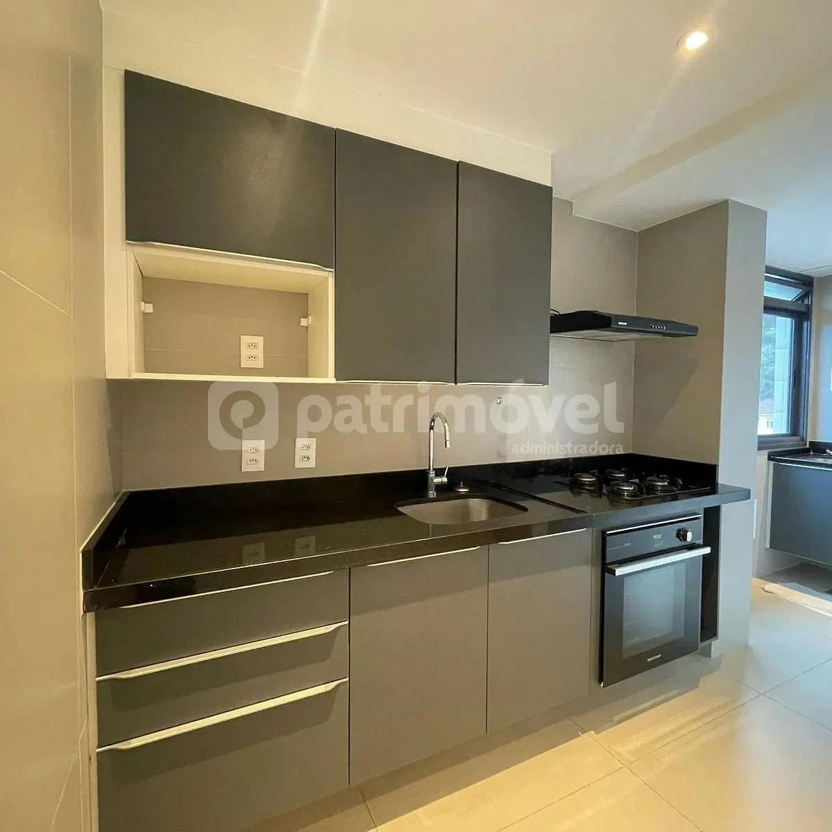 Apartment, 197 m², with a grill on the balcony — photo 12