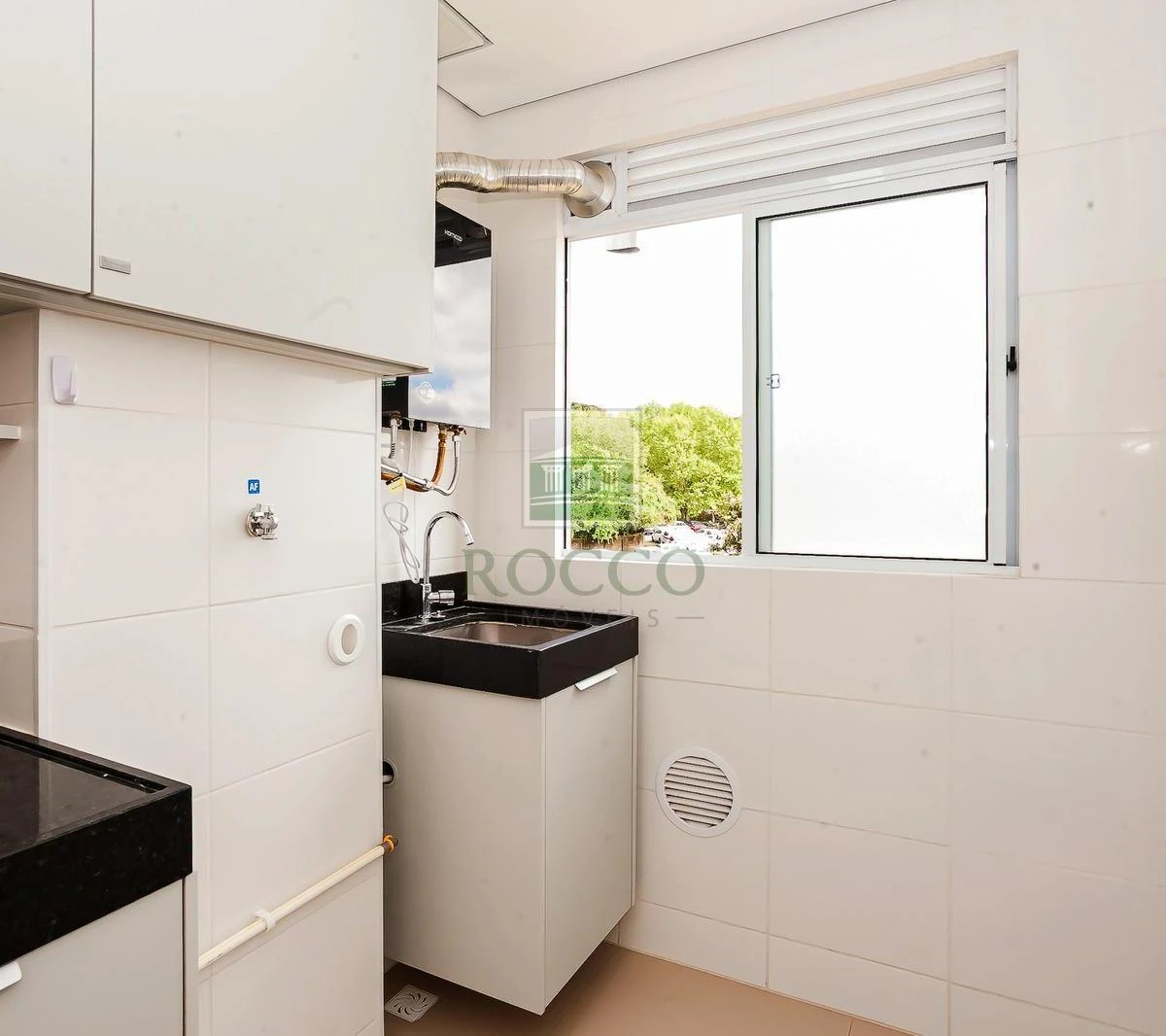 94 m² unfurnished apartment with 2 bedrooms and 1 bath — photo 10