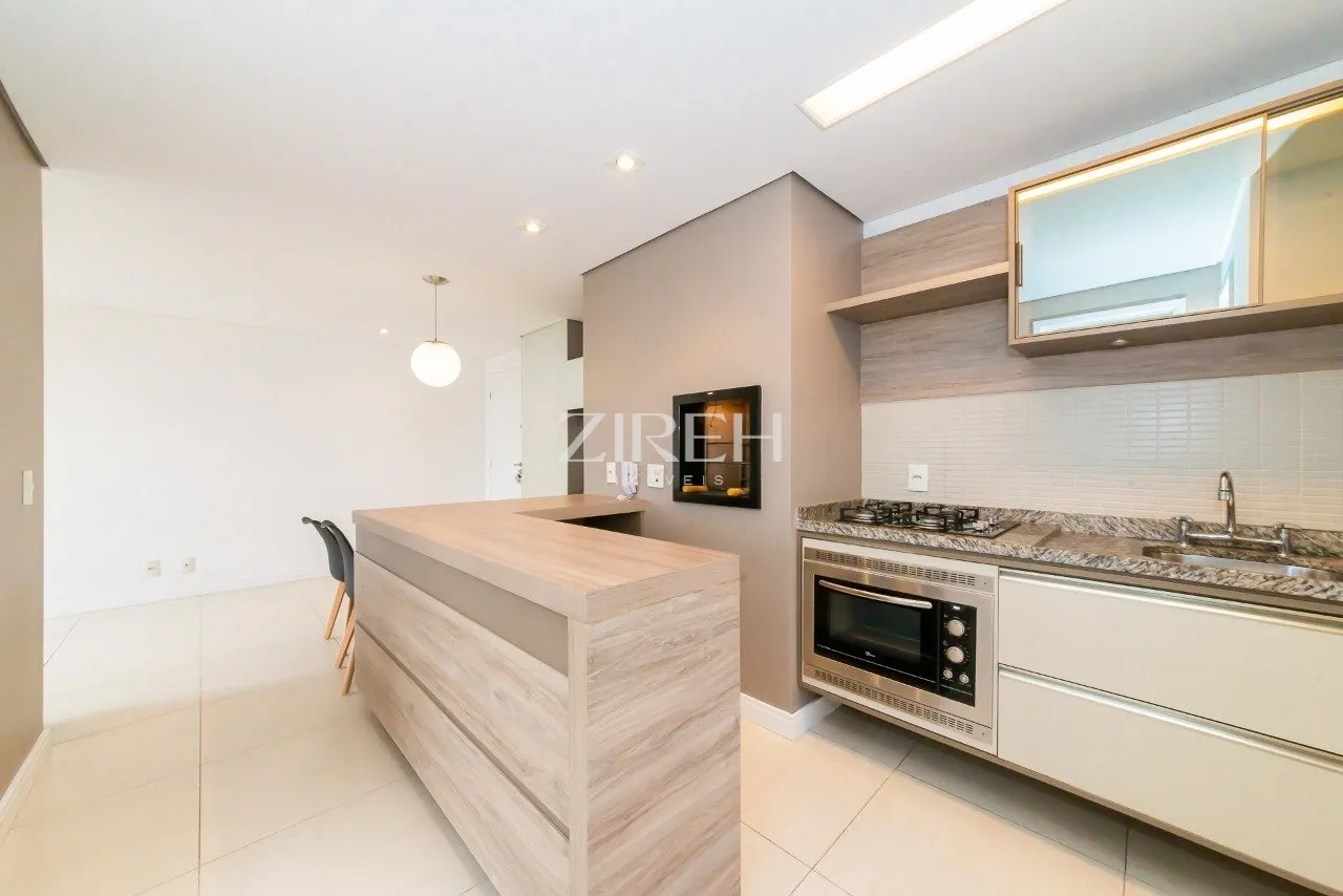 Glass-enclosed balcony in a 2-bedroom apartment, 57 m² — photo 9
