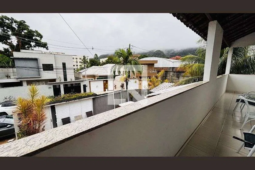 House with 5 bedrooms, 196 m², 8 parking spots and 4 baths — photo 11