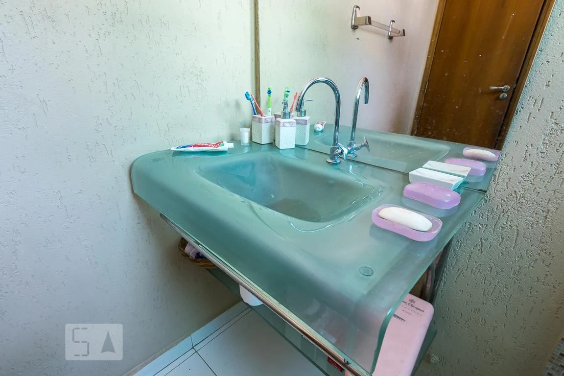 100 m² apartment with a washing machine and a home office — photo 10