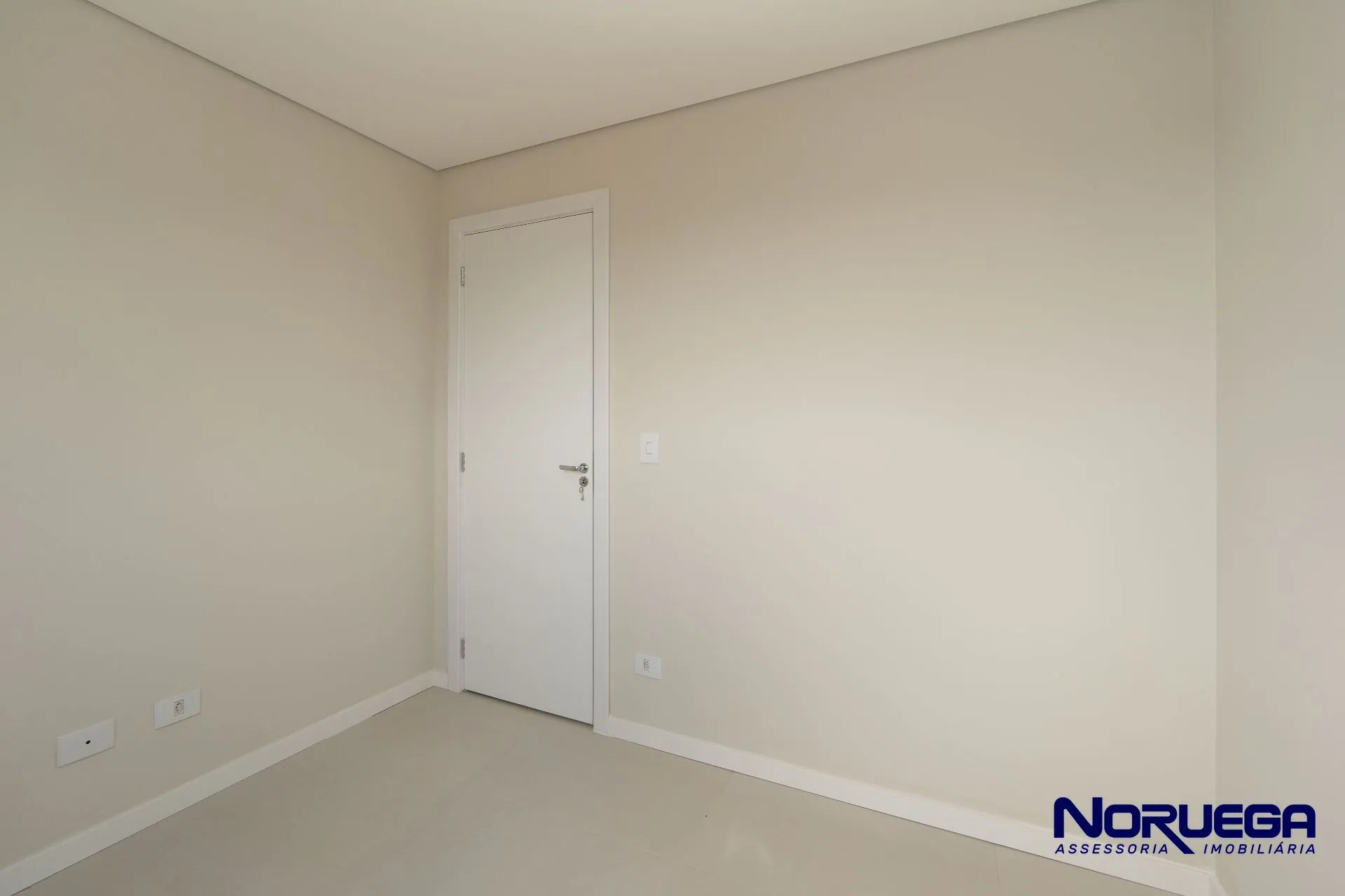 Unfurnished 2-bedroom apartment with 1 parking space — photo 23