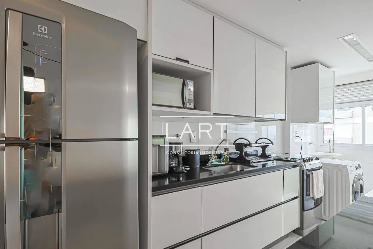 Furnished 74 m² apartment with 2 bedrooms and open kitchen — photo 5