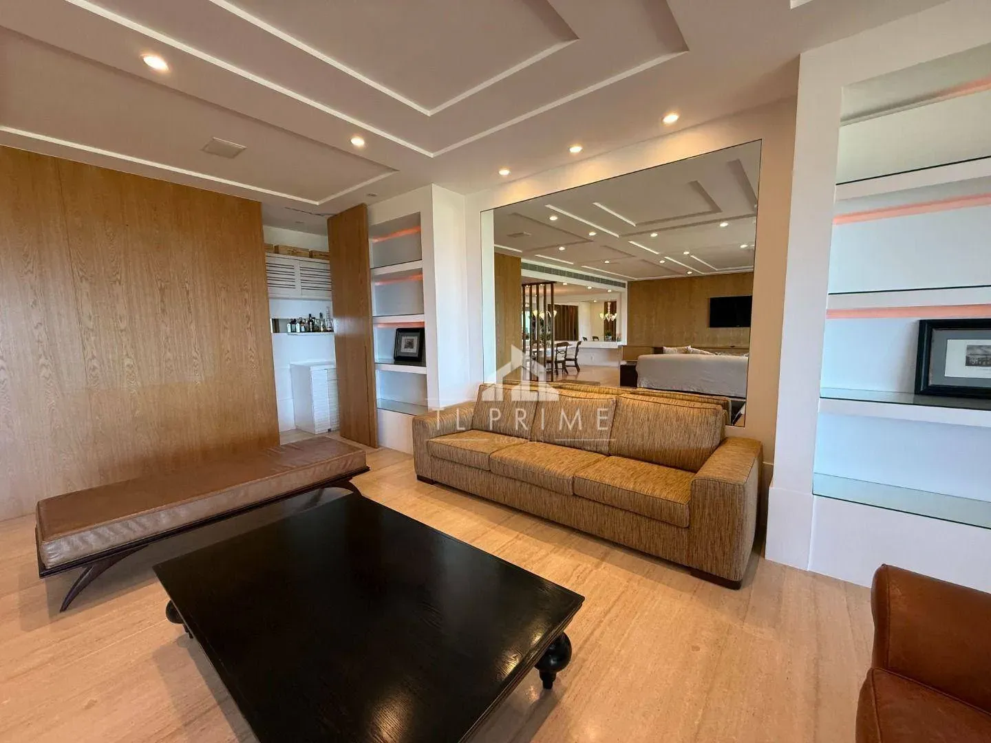 4-suite apartment with 555 m² and 5 parking spaces — photo 39