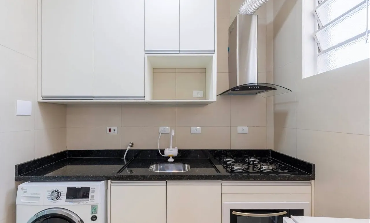 Furnished 1-bedroom apartment with a washing machine — photo 18
