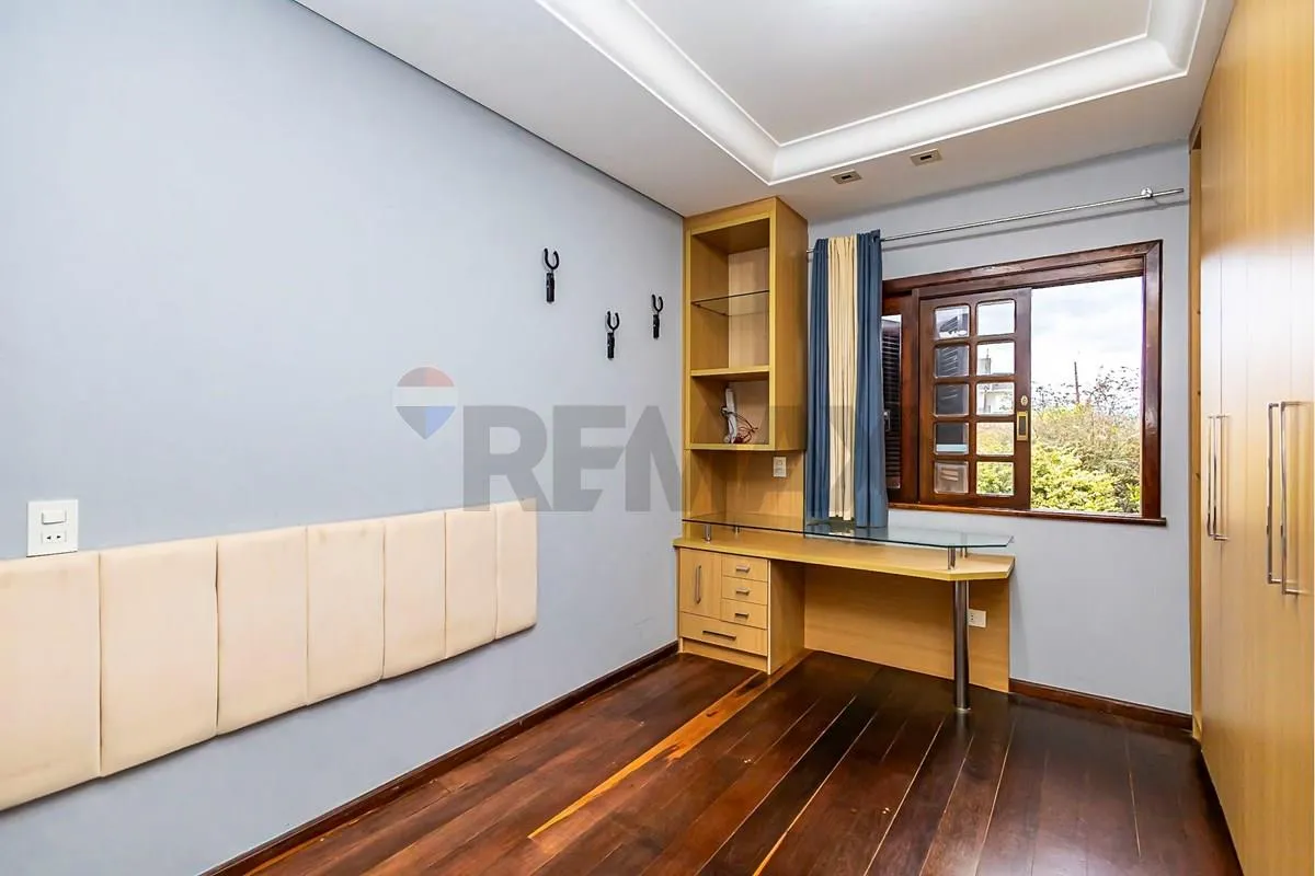 Casa de 303 m² com 4 quartos e churrasqueira privativa — photo 20