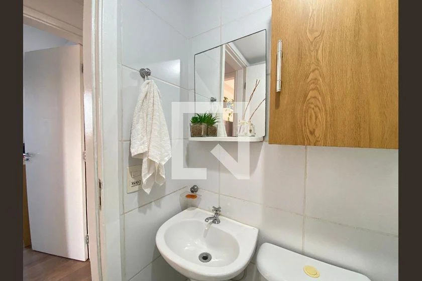 Apartment, 50 m², with wood or laminate floors — photo 15