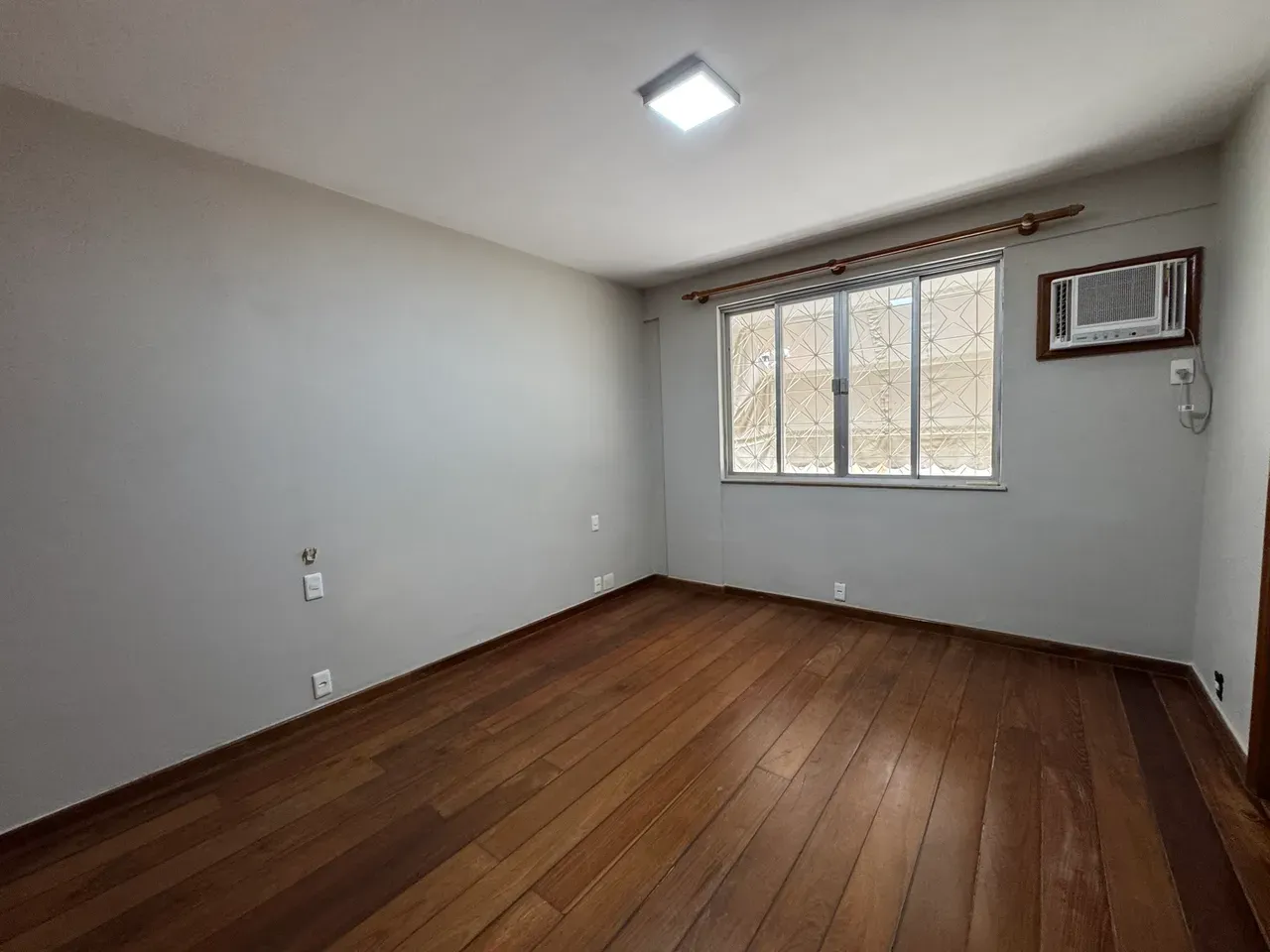 2-bedroom apartment with a washing machine in Rio de Janeiro — photo 25