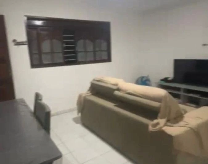 3-bedroom house with 1 en-suite bathroom and 4 parking