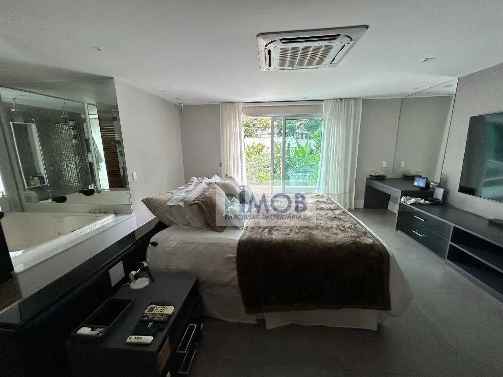 Casa mobiliada com 3 quartos e 5 banheiros, 550 m² — photo 31