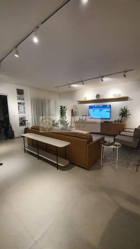 Rental house with 4 en-suite bedrooms and 226 m² — photo 3