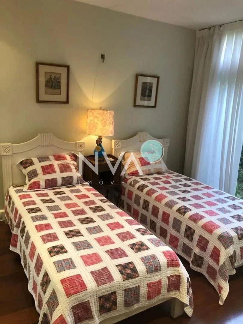 Furnished 1290 m² house with 5 bedrooms and 4 parking — photo 8