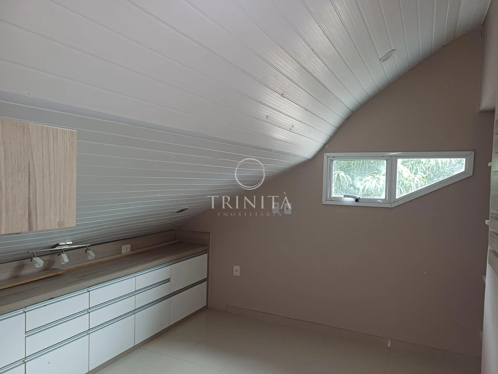 House, 490 m², with a grill on the balcony — photo 81