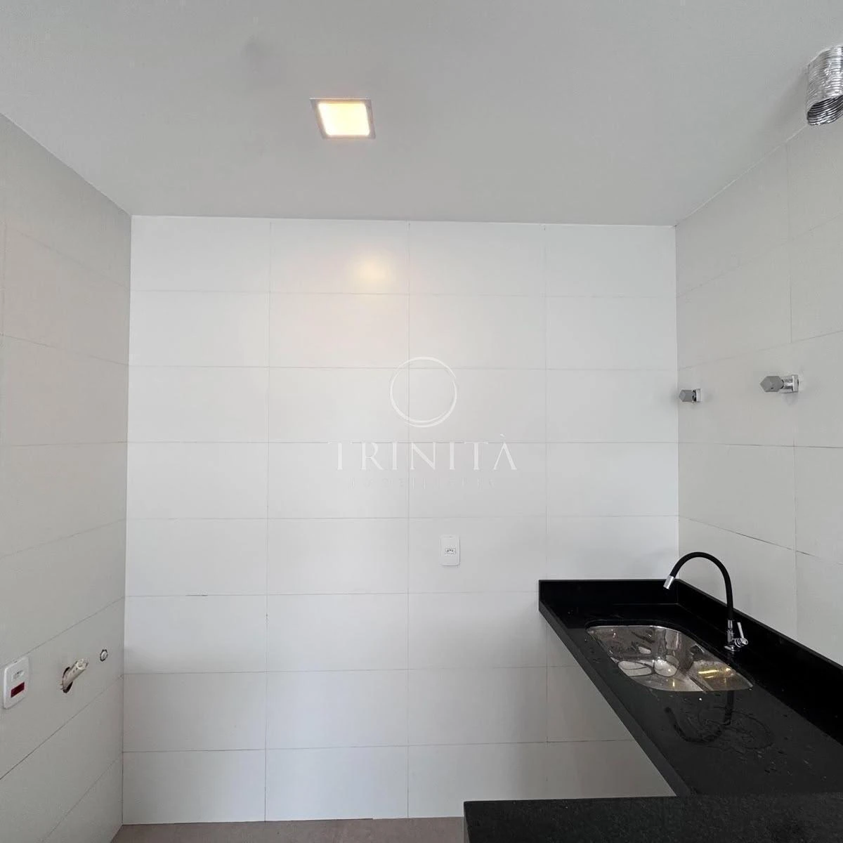 House, 210 m², with a grill on the balcony — photo 30