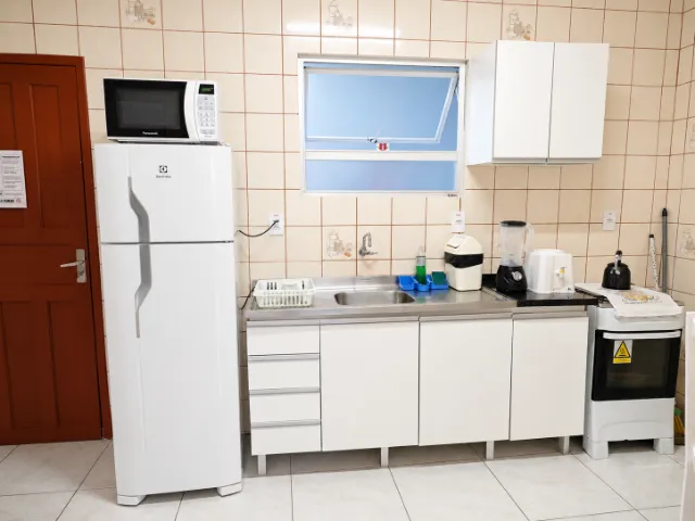 Apartamento amueblado con 2 dormitorios y ducha de vidrio — photo 4