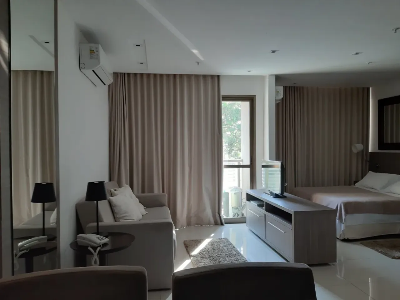 Apartamento mobiliado com box de vidro e 1 vaga — photo 8