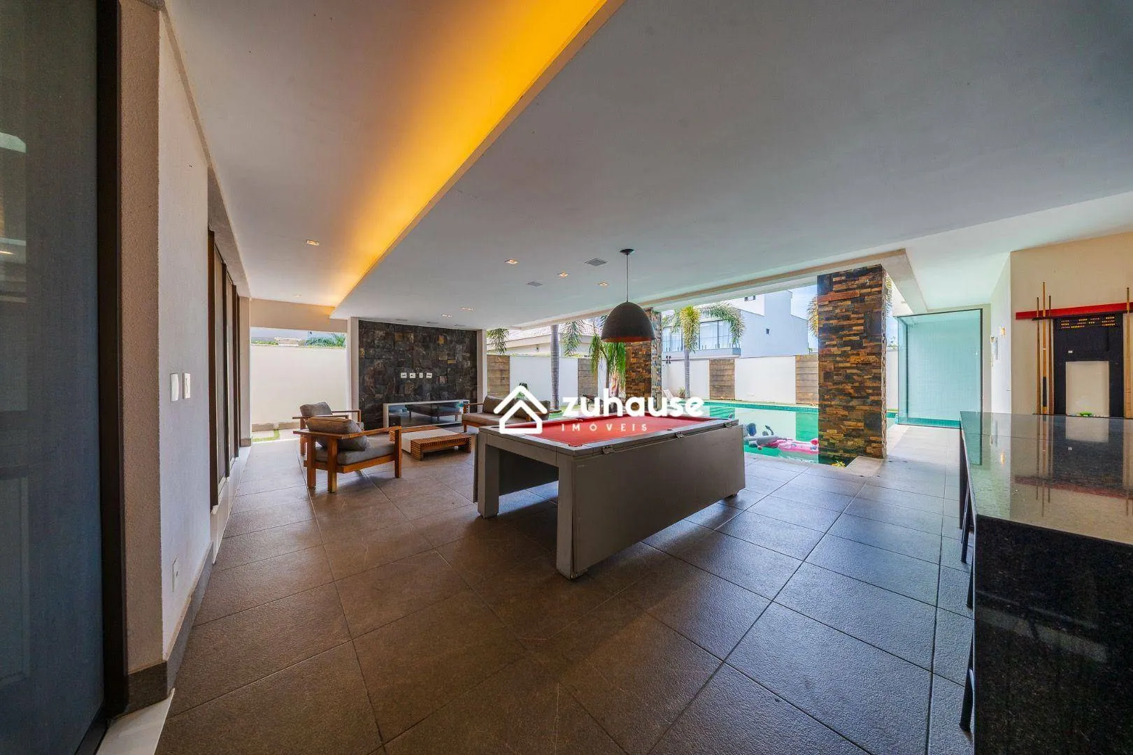 Unfurnished house with 4 bedrooms and open-plan kitchen — photo 15