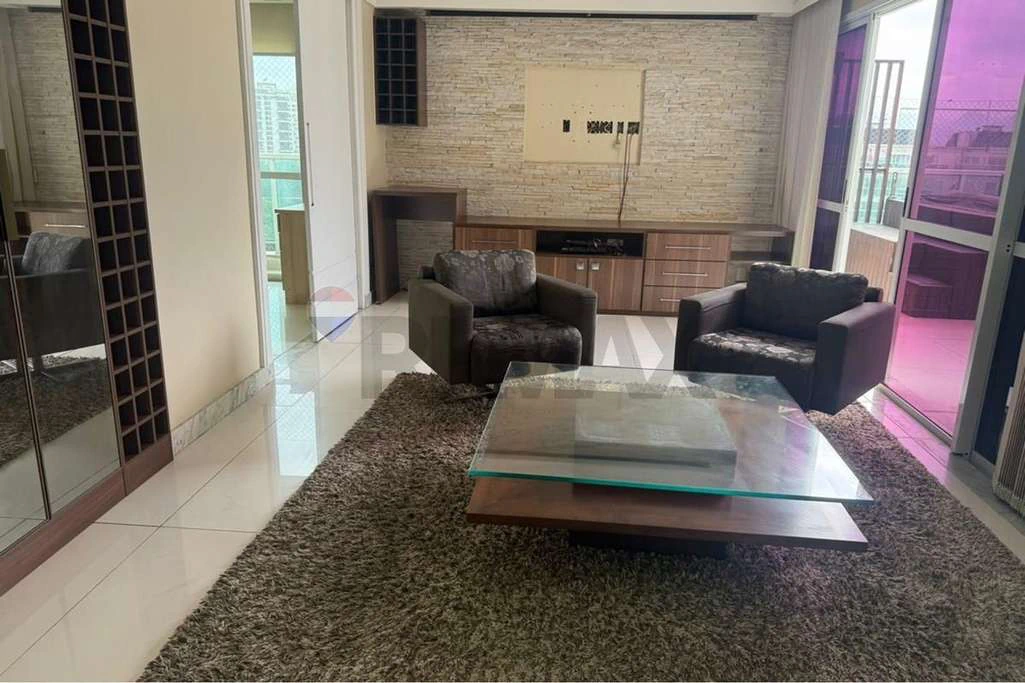 Furnished 246 m² apartment with 4 bedrooms and balcony — photo 27